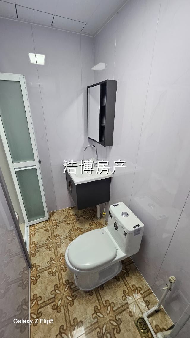 出售北岸新城4樓